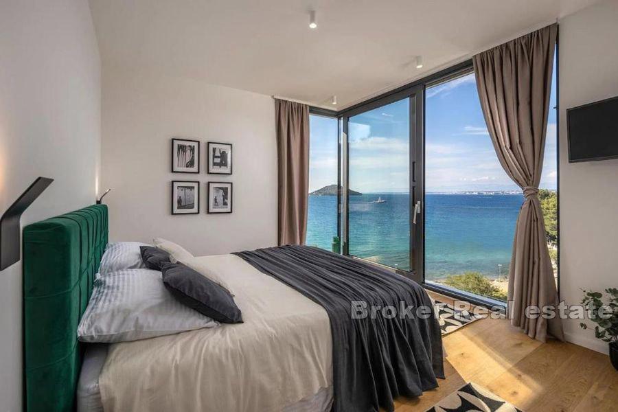 Ön Ugljan - Attraktiv villa med pool vid havet