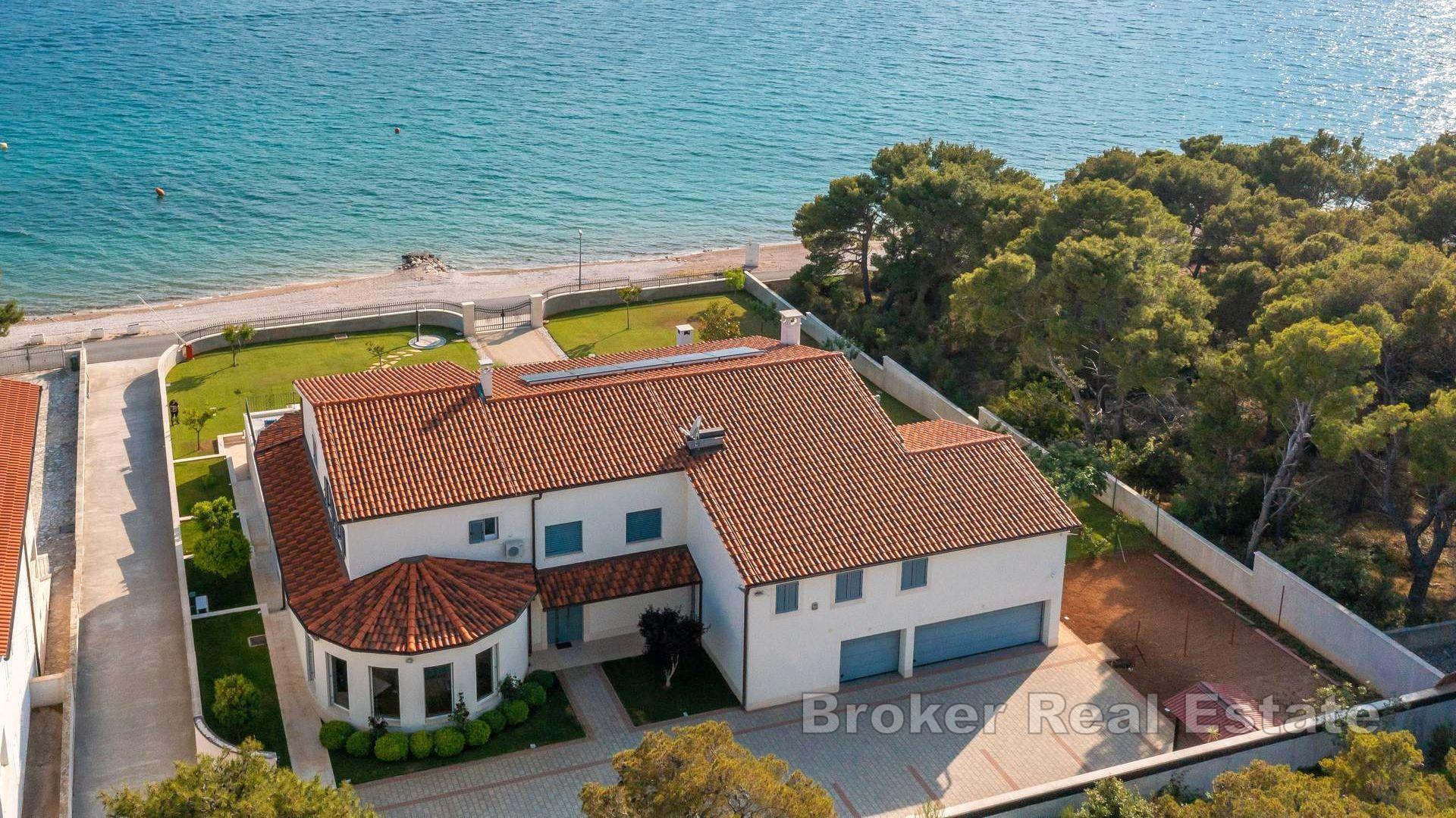 Blisko Sibenika - autentyczna posiadłość tuż nad morzem