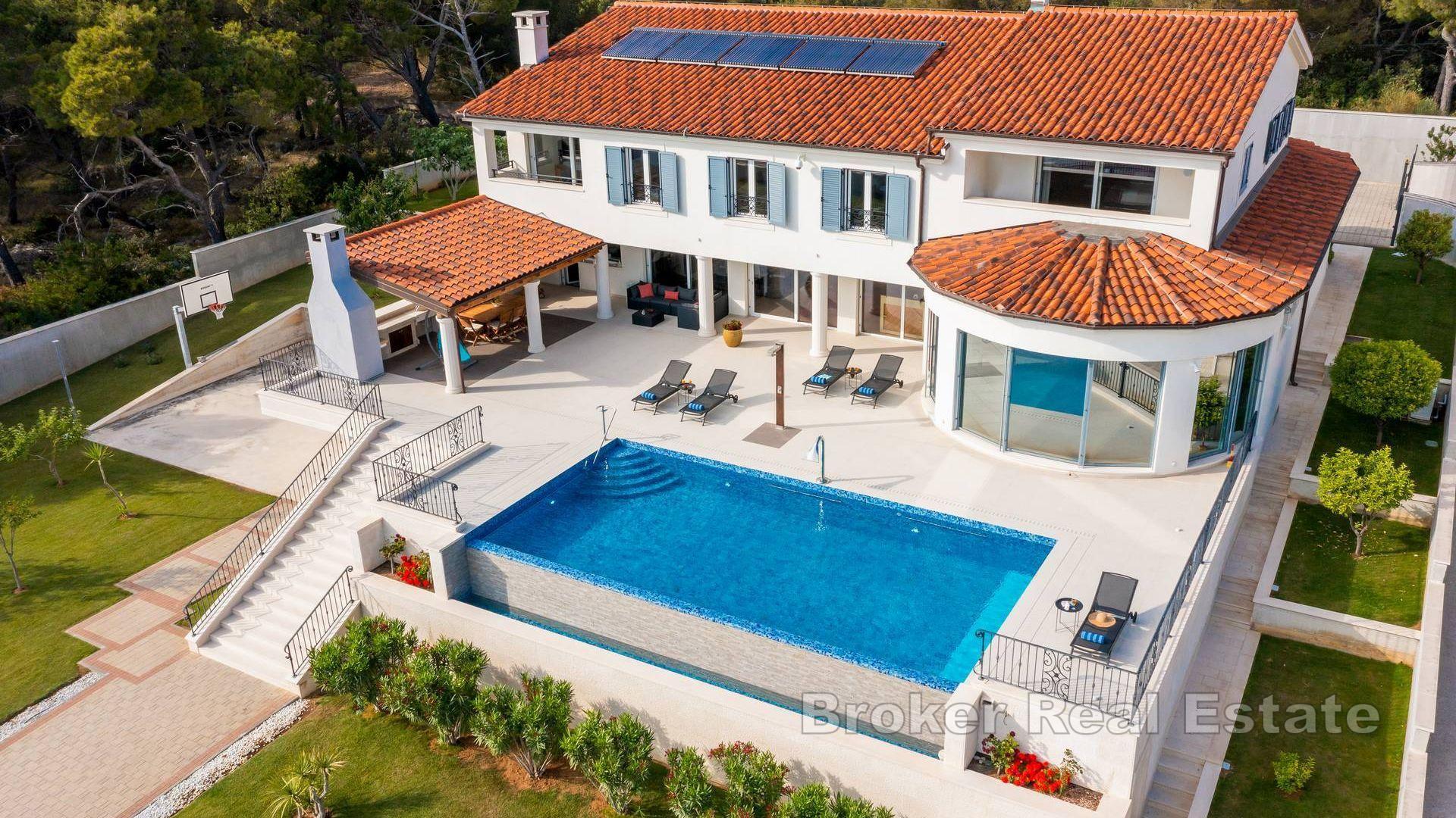 Blisko Sibenika - autentyczna posiadłość tuż nad morzem