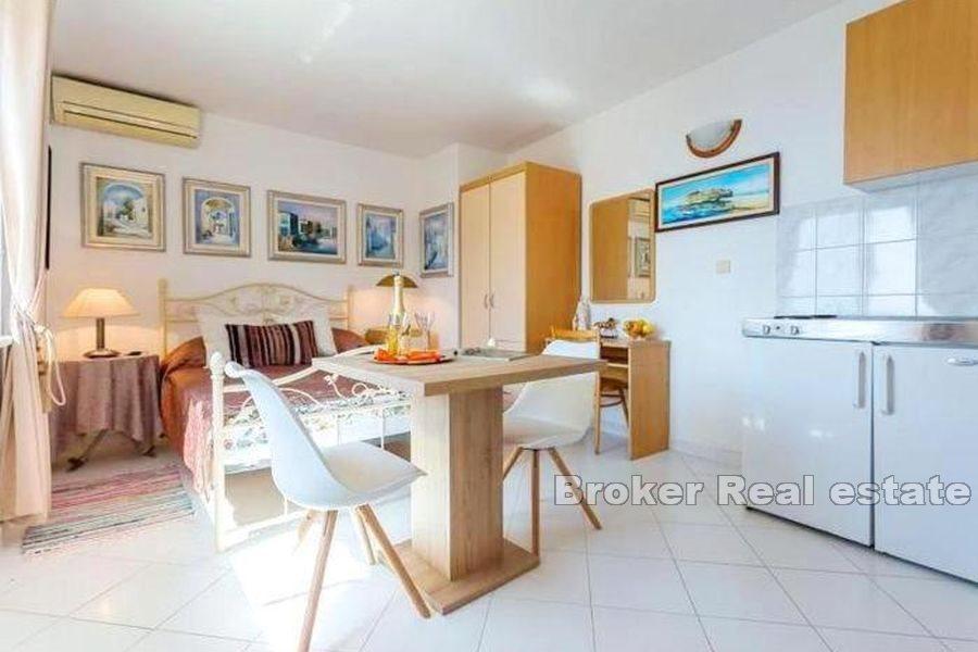 Dubrovnik - Two houses in the first row to the sea