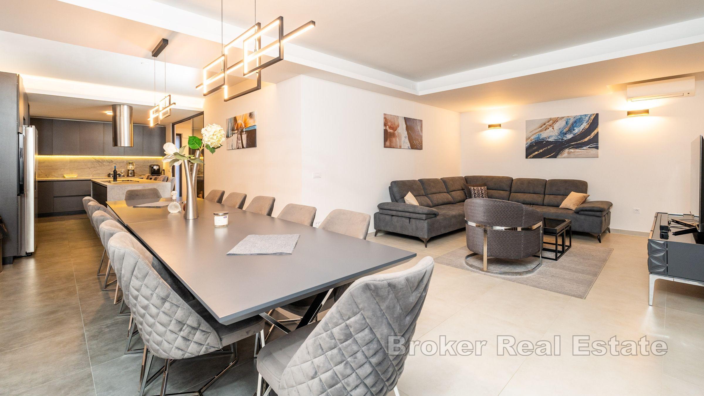 Peljesac halvøya - Attraktiv villa med basseng ved sjøen