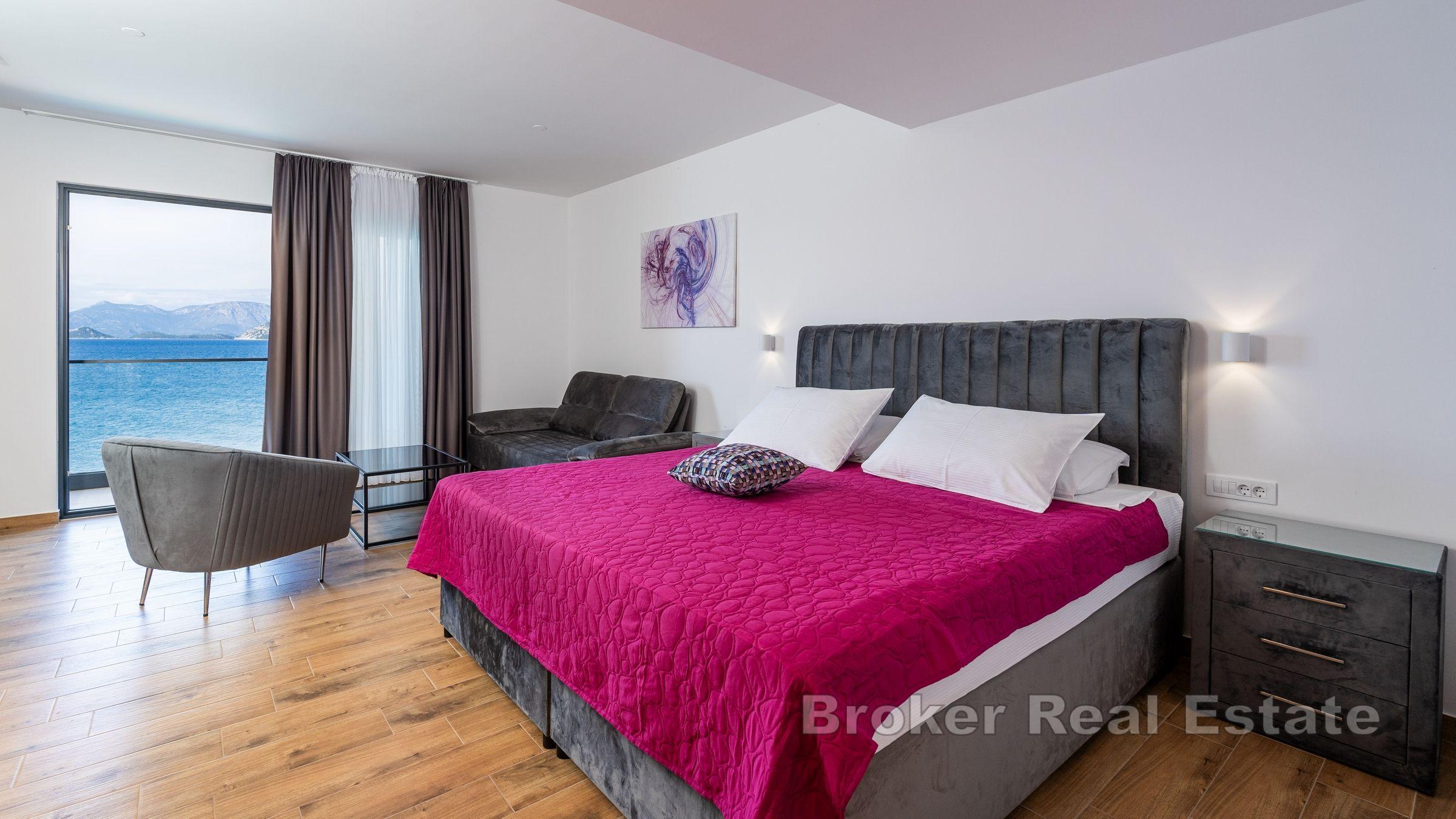 Peljesac halvøya - Attraktiv villa med basseng ved sjøen