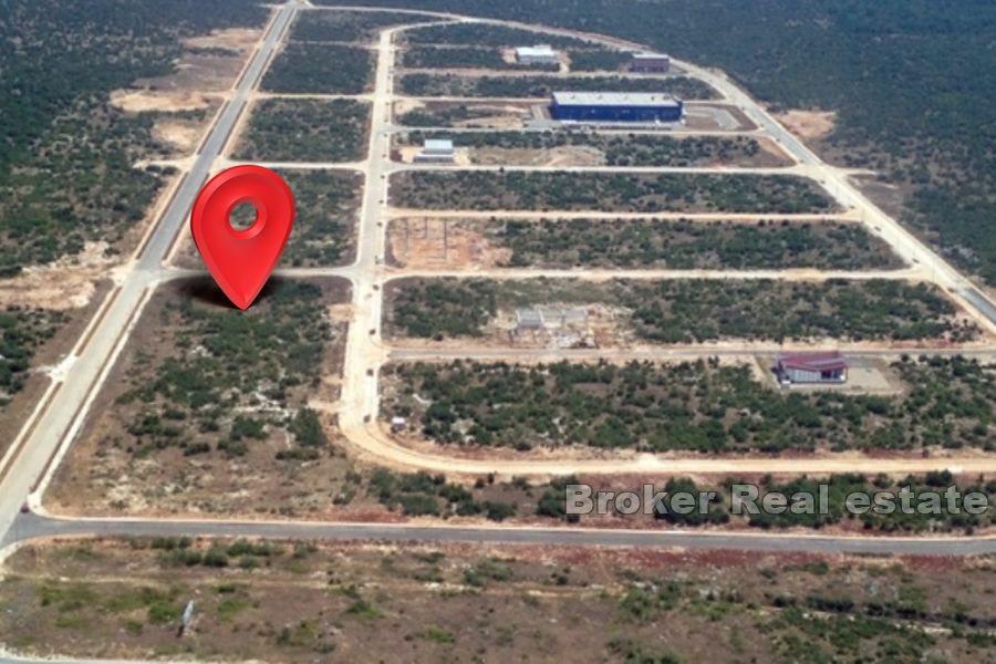 Niedaleko Splitu - Potencjalna działka w strefie ekonomicznej