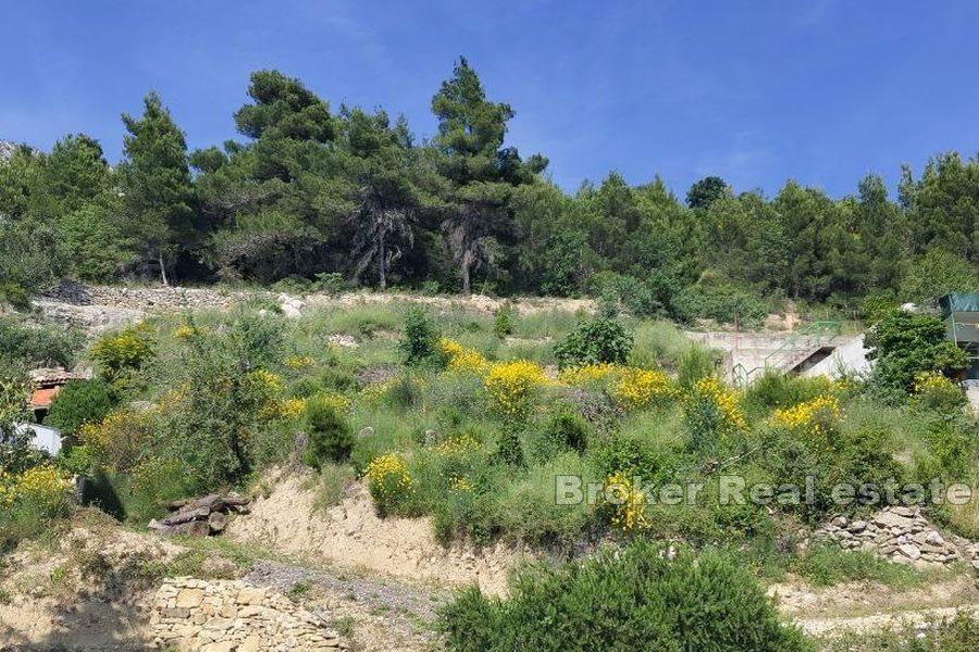 Omiš - Terrain à bâtir près de la mer
