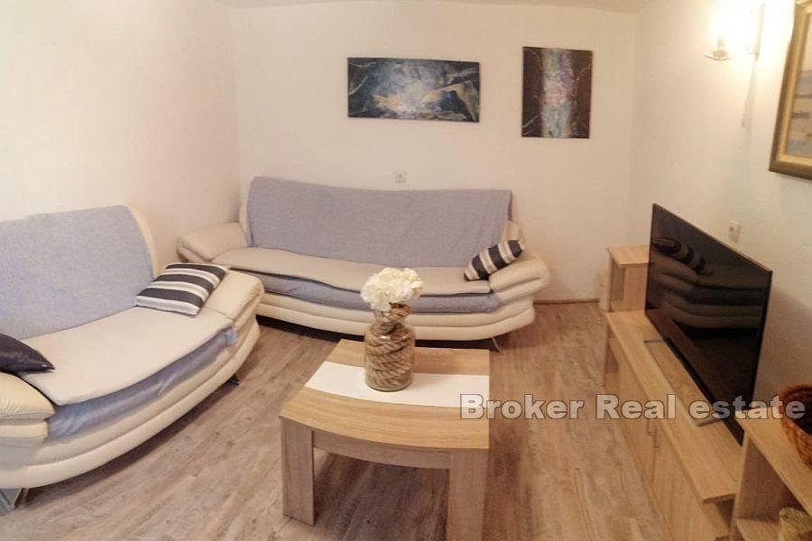 Ostrov Rab - Dům v blízkosti moře