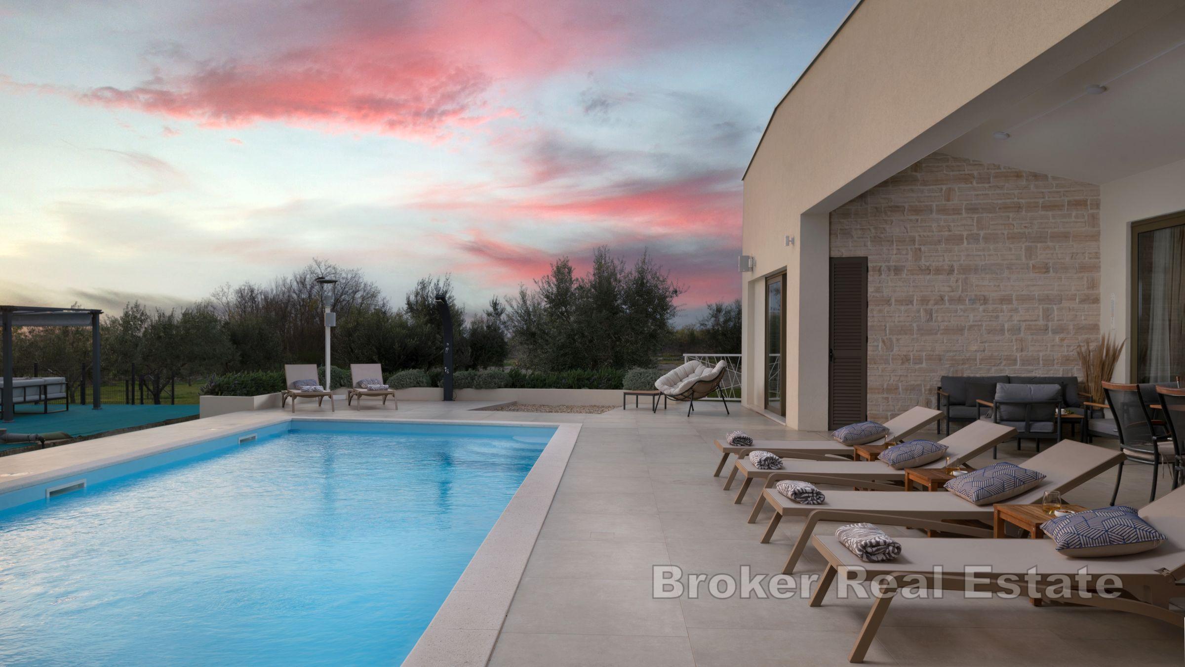 Zadar - Maison avec un grand jardin