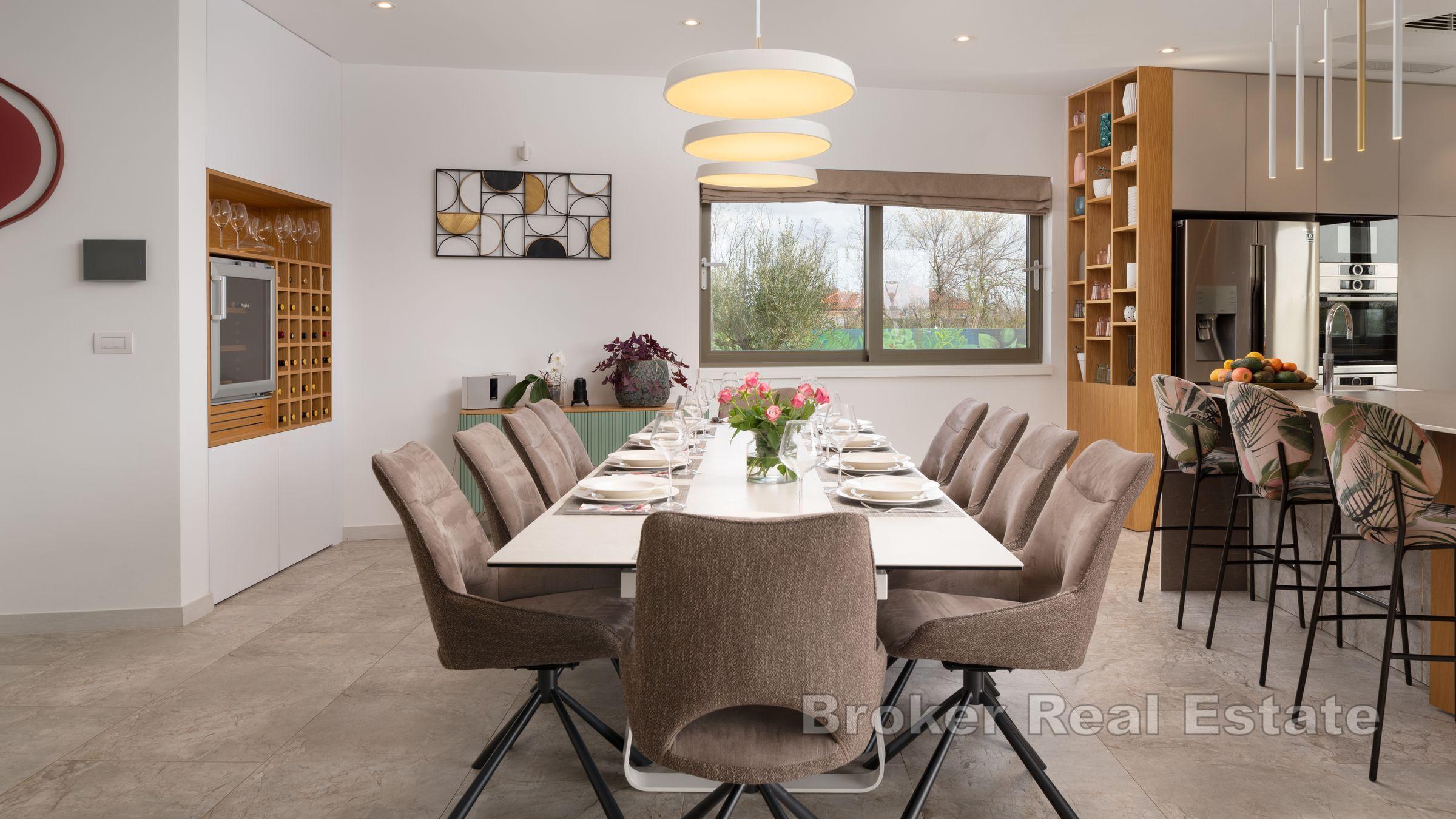 Zadar - Maison avec un grand jardin