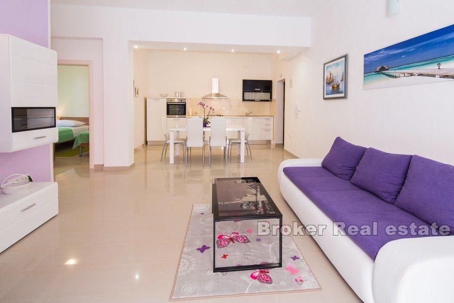 Near Split - House with eight apartments