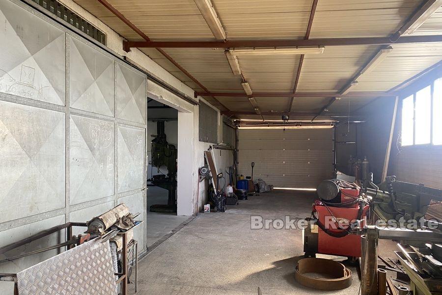 In der Nähe von Split - Lagerbüroflächen zu vermieten