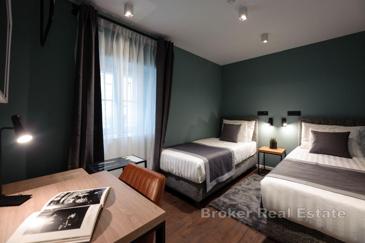 Luxusní historický hotel v centru města