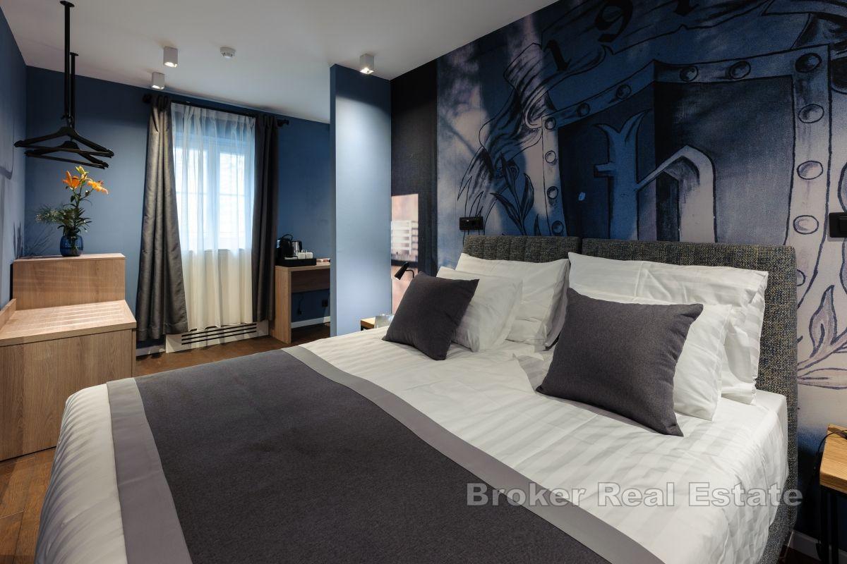 Luxusní historický hotel v centru města