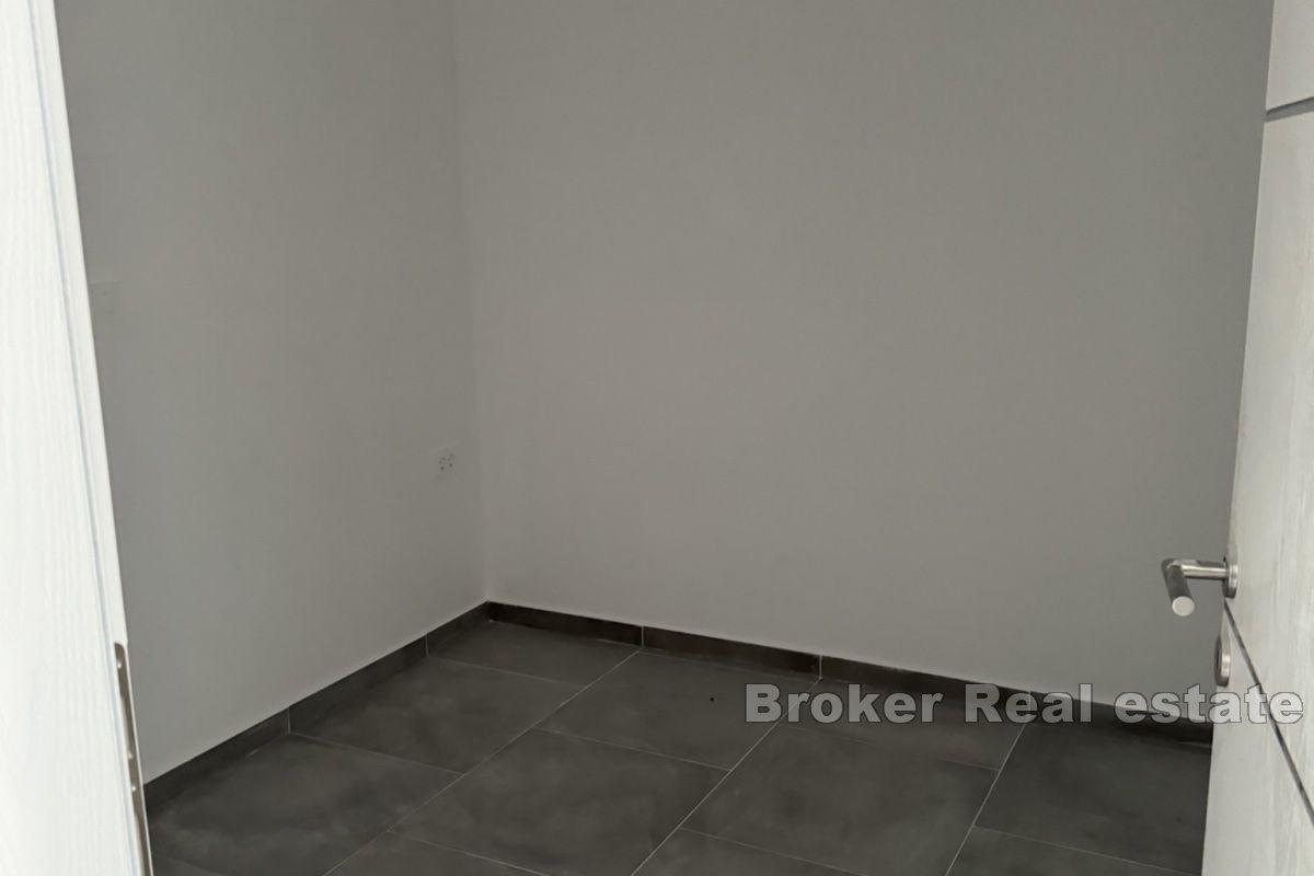 Moderno appartamento con una camera da letto in un nuovo edificio