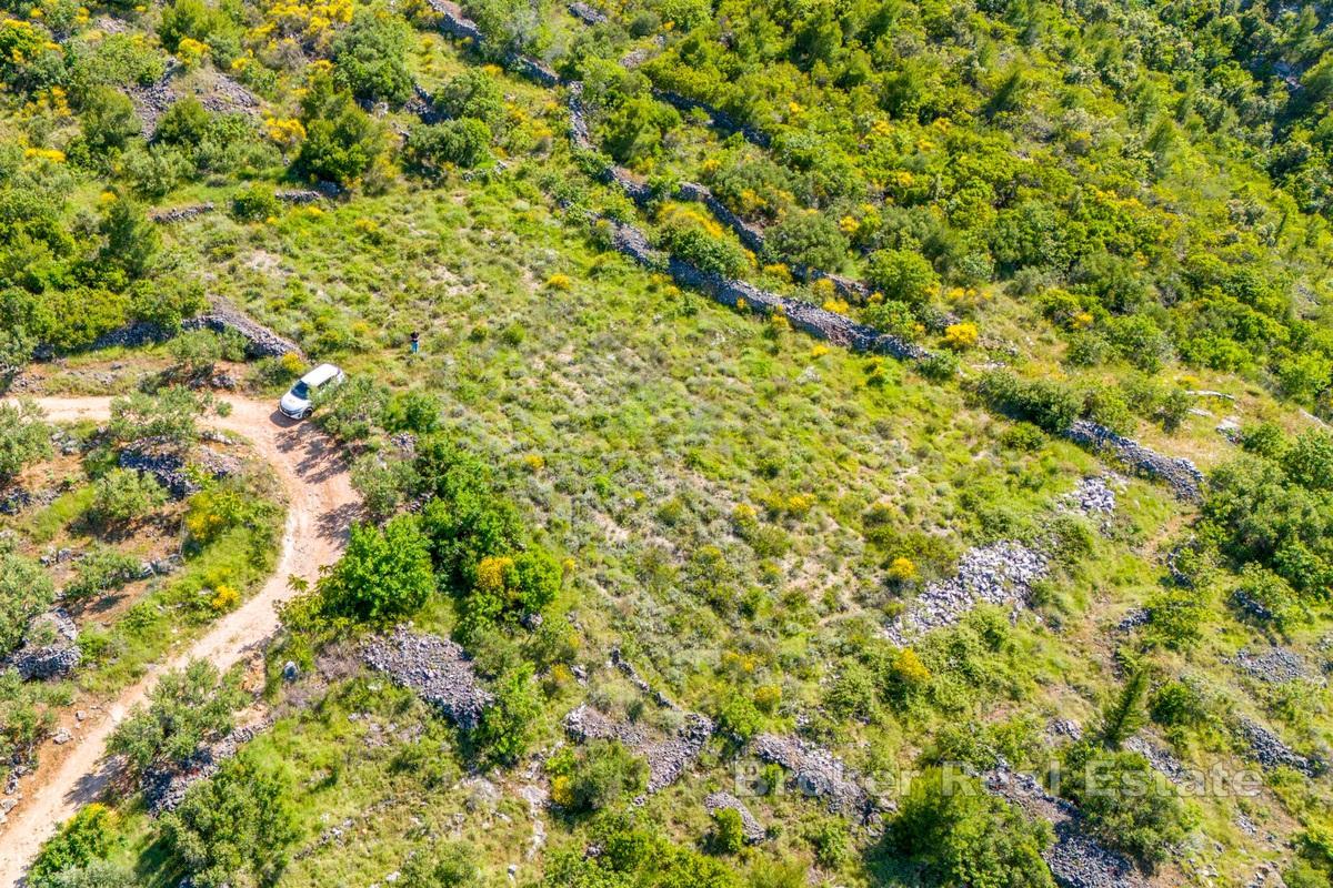 Građevnisko zemljište s panoramskim pogledom