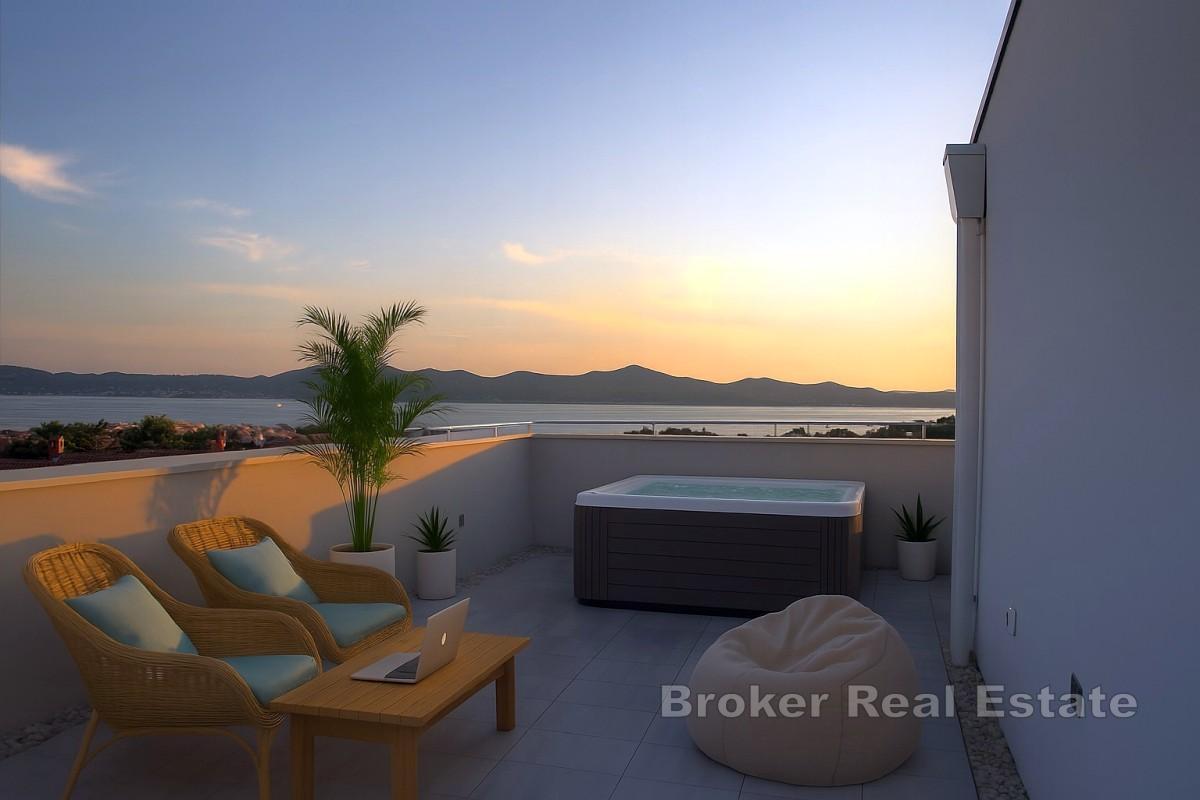 Penthouse de trois chambres avec vue sur la mer