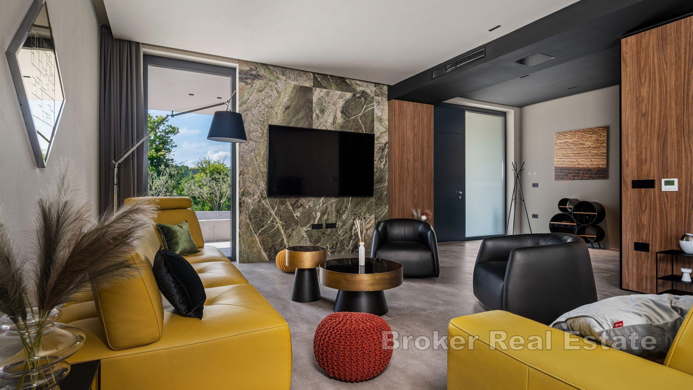 Izuzetna dizajnerska vila s bazenom