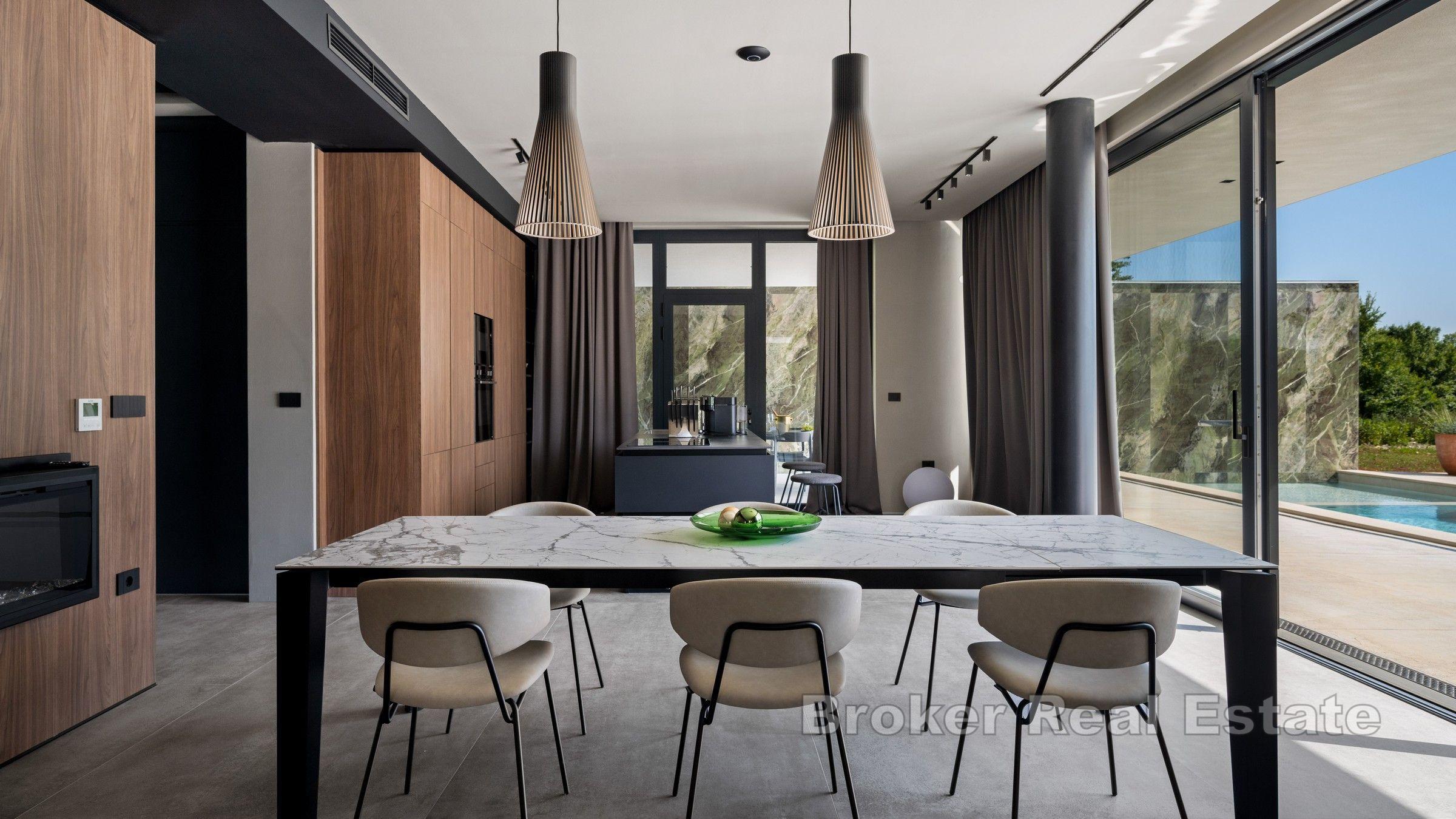 Izuzetna dizajnerska vila s bazenom