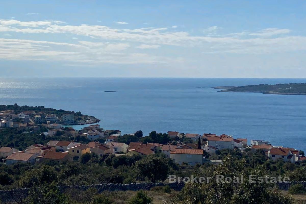 Terreno con vista libera sul mare