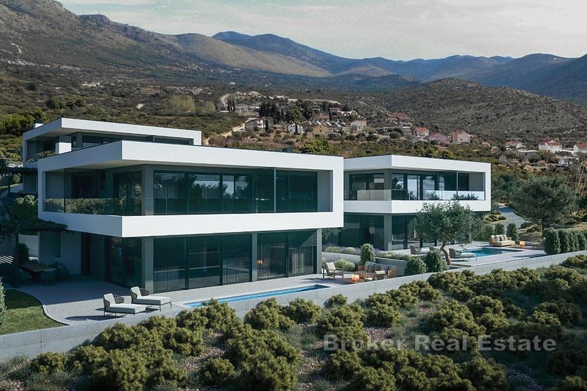 Działki budowlane z projektami w trakcie realizacji, z widokiem na morze