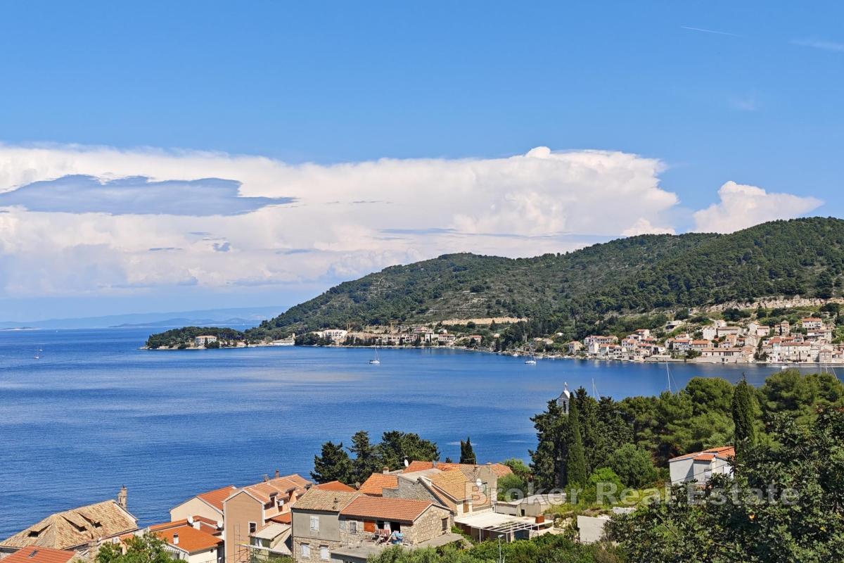 Steinhus i tre etasjer