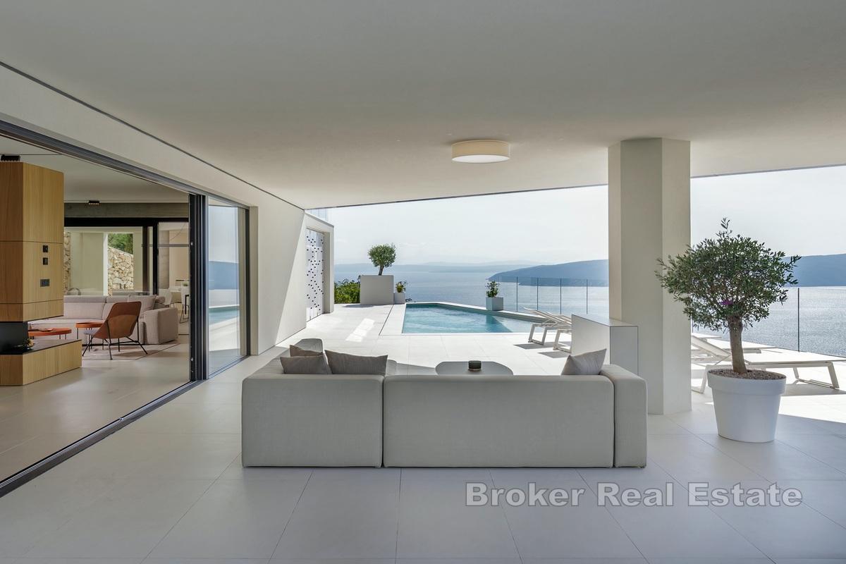 Moderní luxusní vila s výhledem