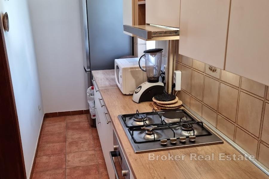 Dvosobni stan s terasom