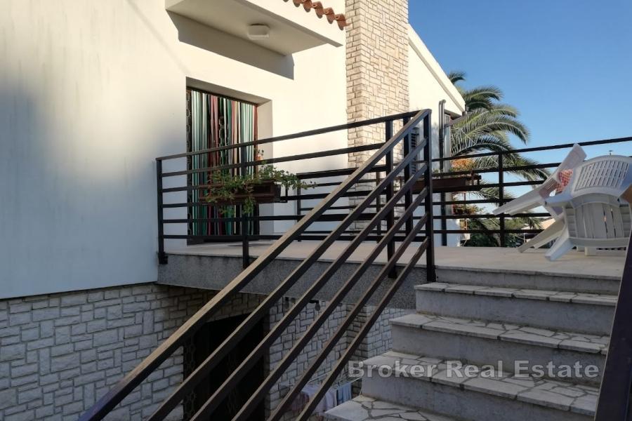 Dvosobni stan s terasom