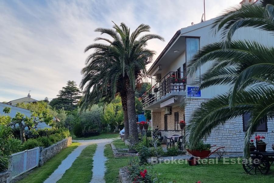 Dvosobni stan s terasom