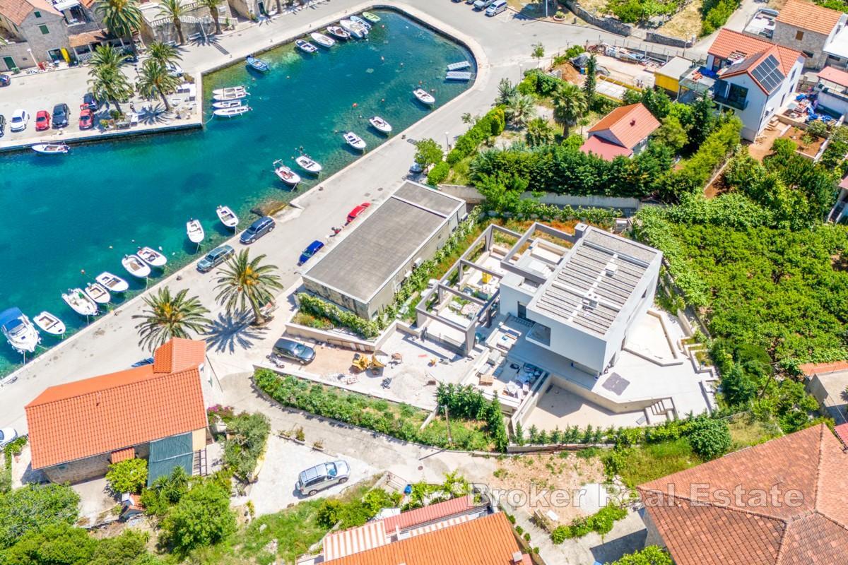 Insel Brac - Villa in der ersten Reihe zum Meer