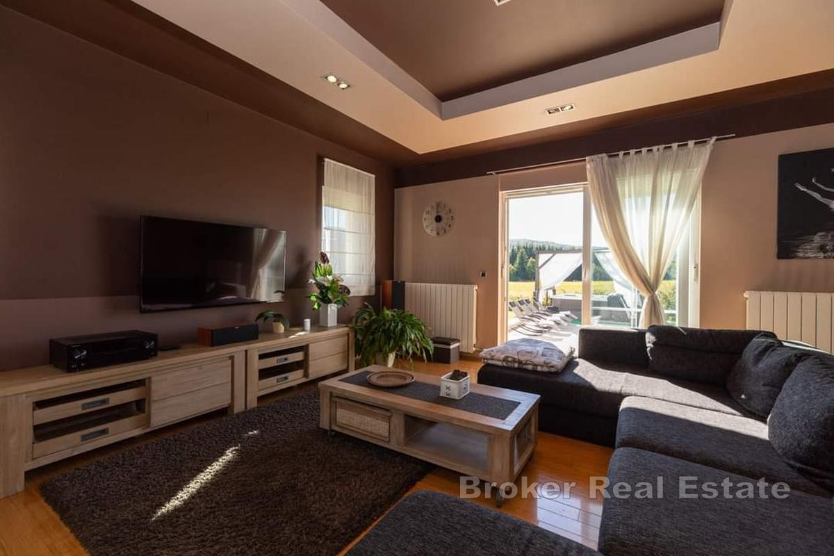 Dvoupatrový dům v srdci Gorského Kotaru