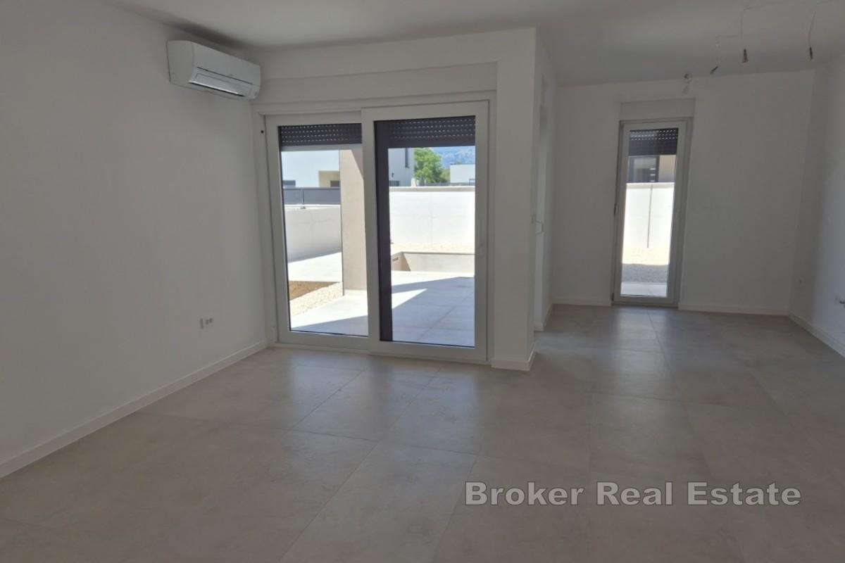 008-5403-30-Zadar-Modern-two-storey-apartment-with-pool-for-sale