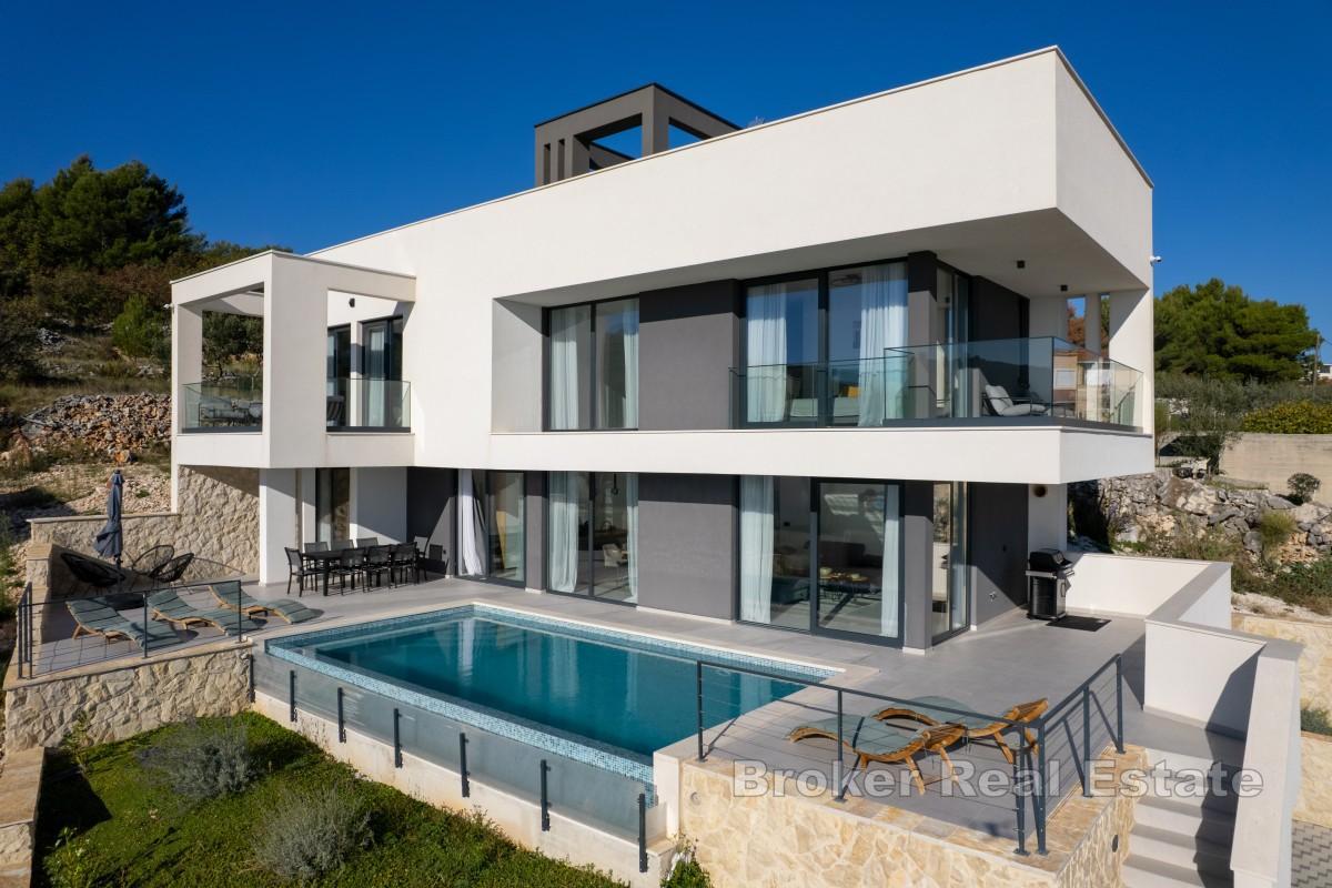 Moderne Villa mit atemberaubender Aussicht