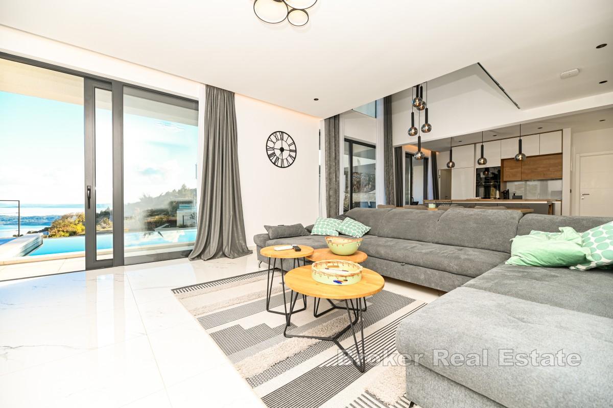 Moderná vila s úžasným výhľadom