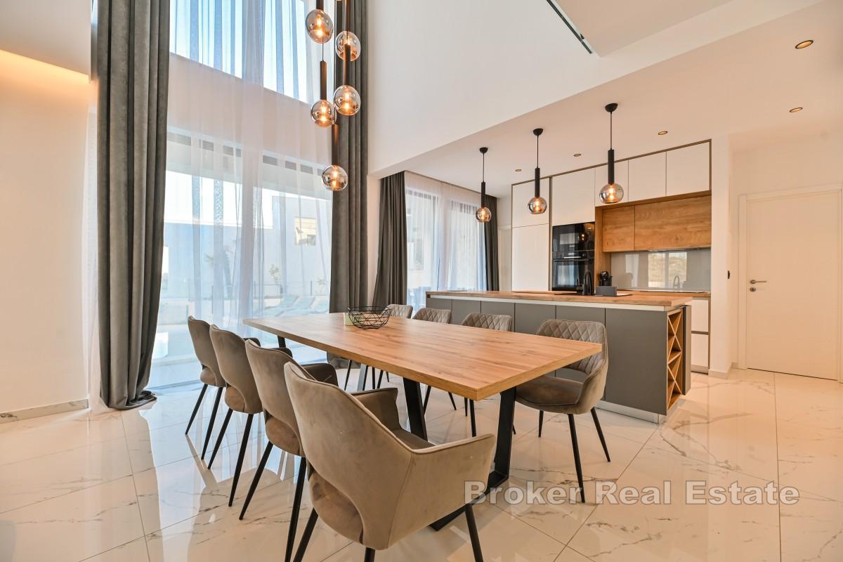 Moderná vila s úžasným výhľadom