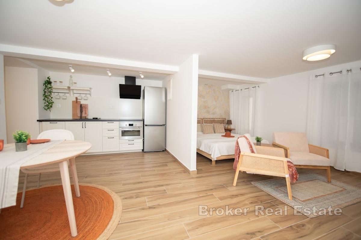 Piękny dom w stylu dalmatyńskim w wyjątkowej lokalizacji