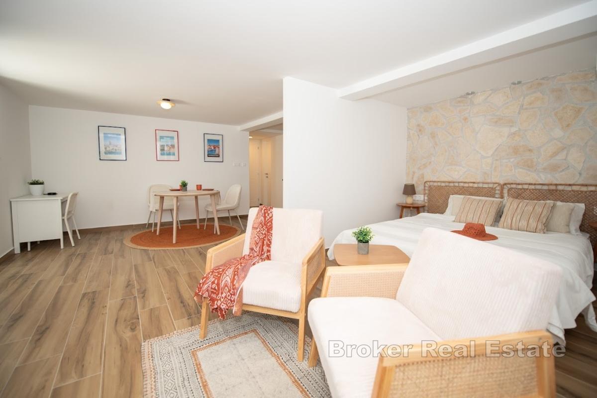 Piękny dom w stylu dalmatyńskim w wyjątkowej lokalizacji