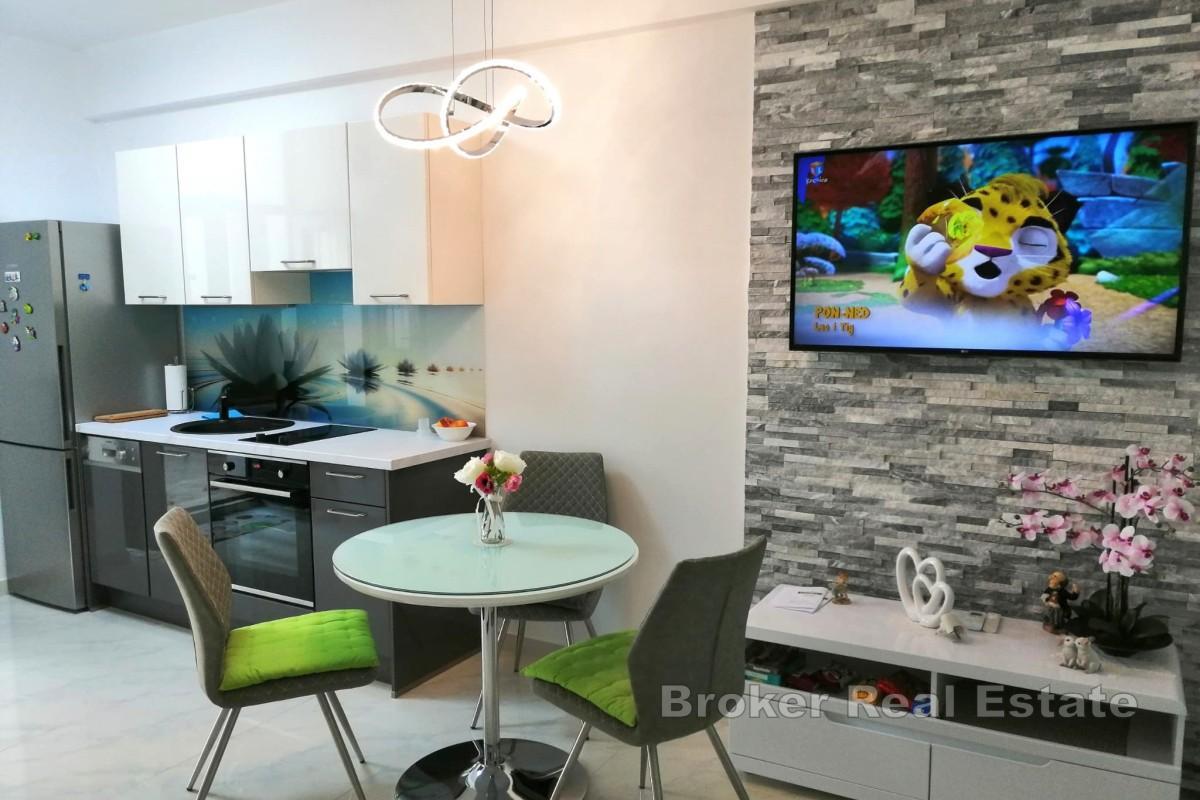 Casa bifamiliare in prima fila sul mare