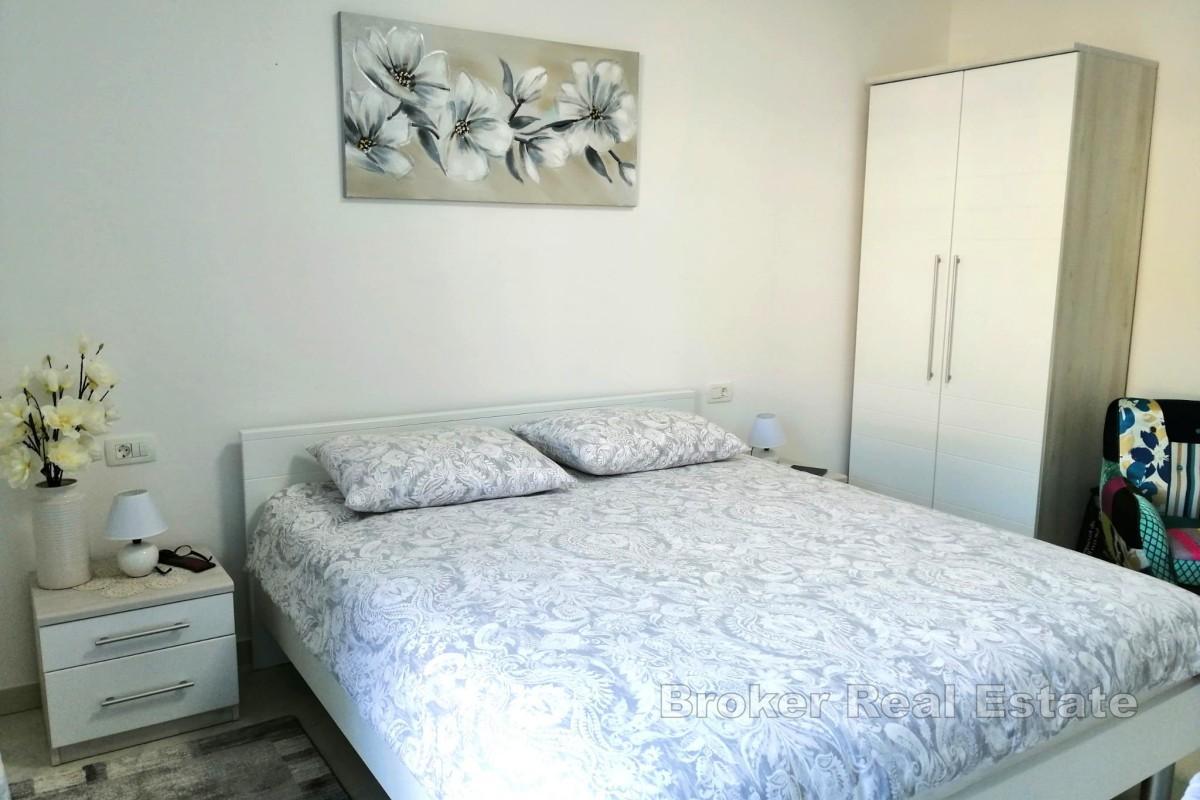 Casa bifamiliare in prima fila sul mare