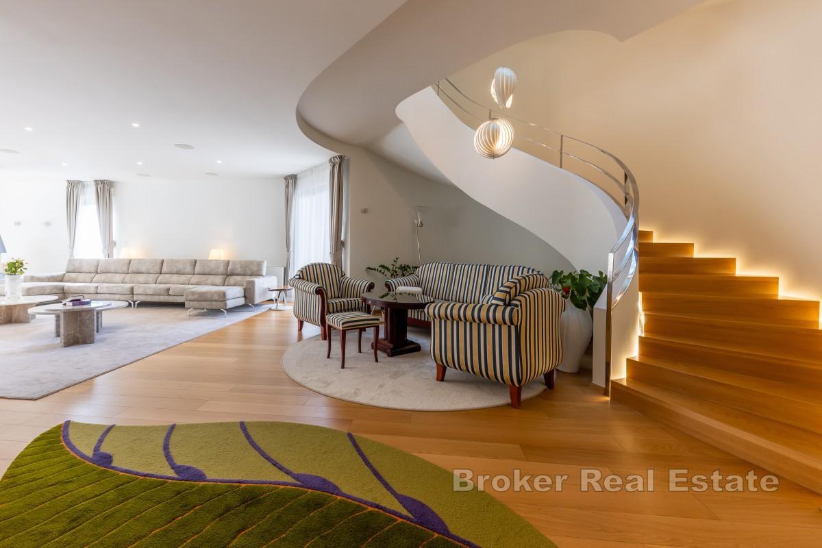 Großzügige Luxusvilla in bester Lage von Split