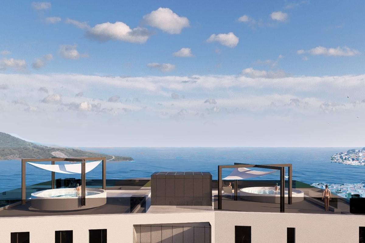 Penthouse z trzema sypialniami i widokiem na morze