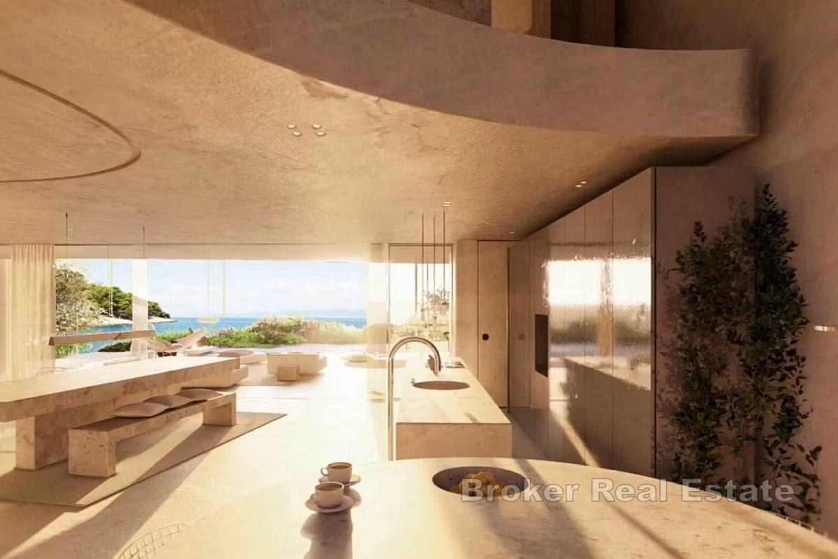 Stavebný pozemok s moderným projektom vily na jedinečnom pobrežnom mieste