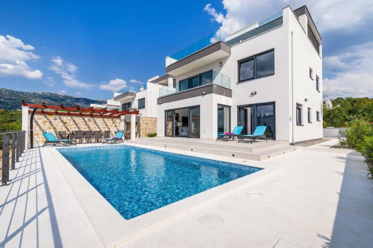 Villa con piscina