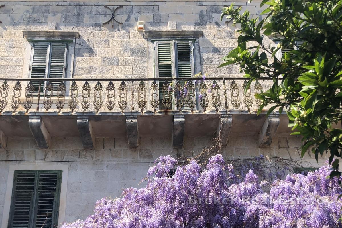 Eksklusiv eiendom ved sjøen