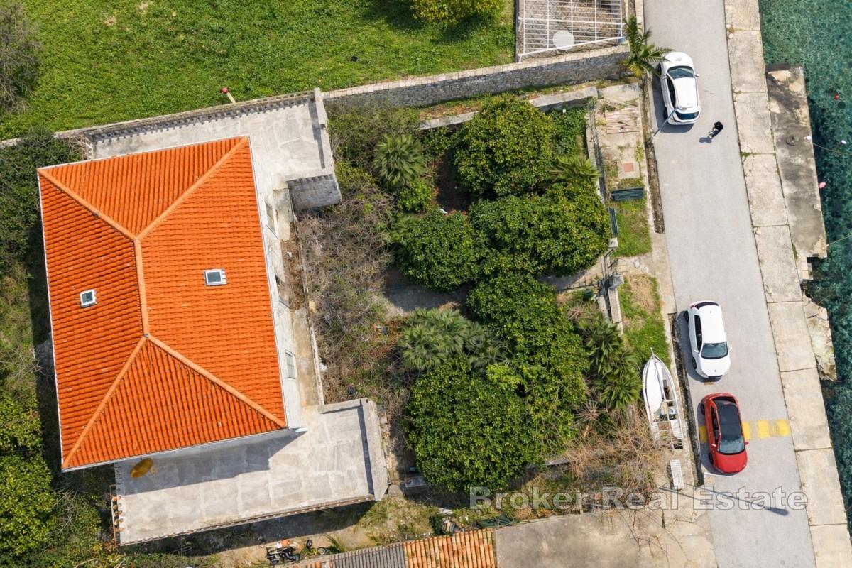 Propriété exclusive en bord de mer