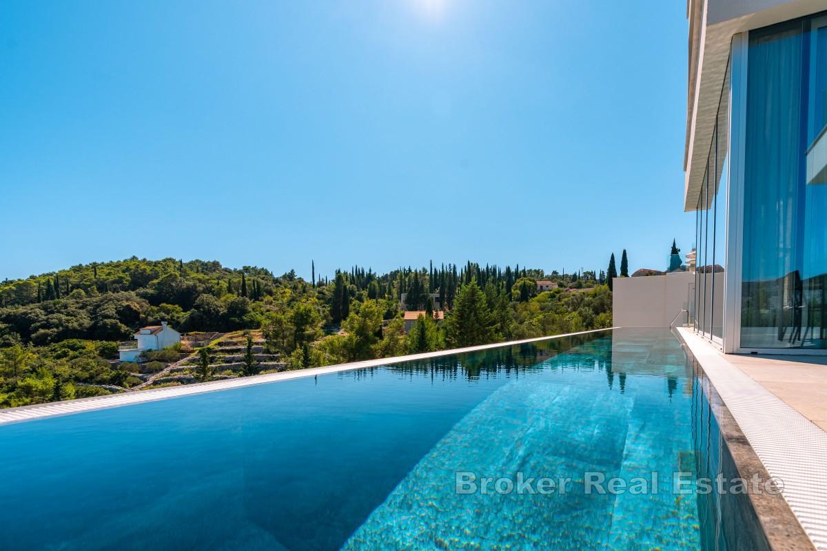 Luksusowa, nowoczesna willa z basenem bez krawędzi