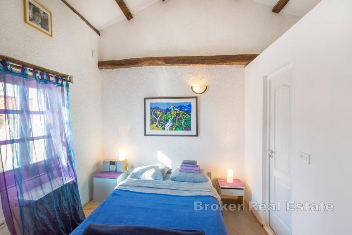 Rekkehus i stein i det historiske sentrum