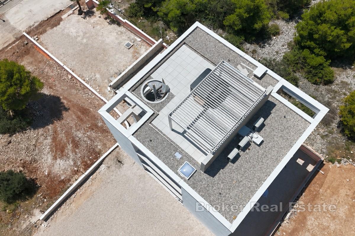 Penthouse w nowym budynku z widokiem na morze