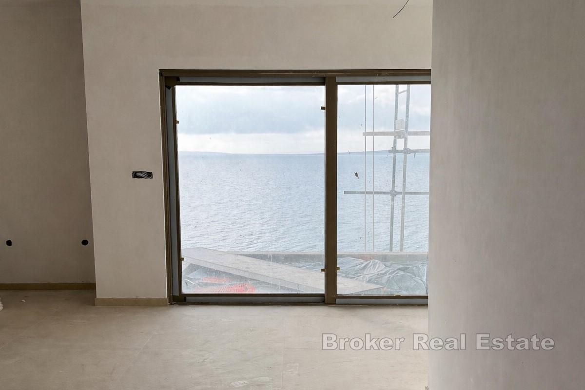 Dvojposchodový penthouse s otvoreným výhľadom na more