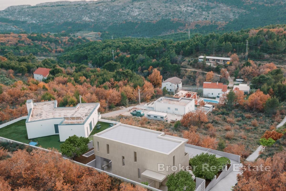 Земельный участок с разрешением на строительство