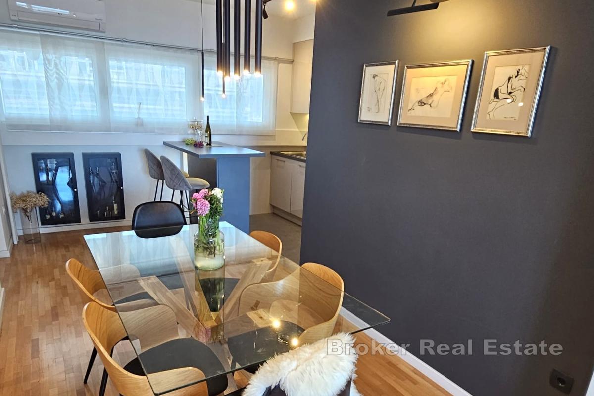 Elegant eingerichtetes Apartment mit traumhaftem Meerblick
