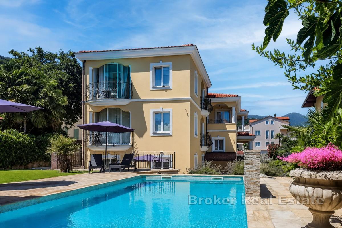 Exkluzivní mezonetový apartmán s výhledem na moře